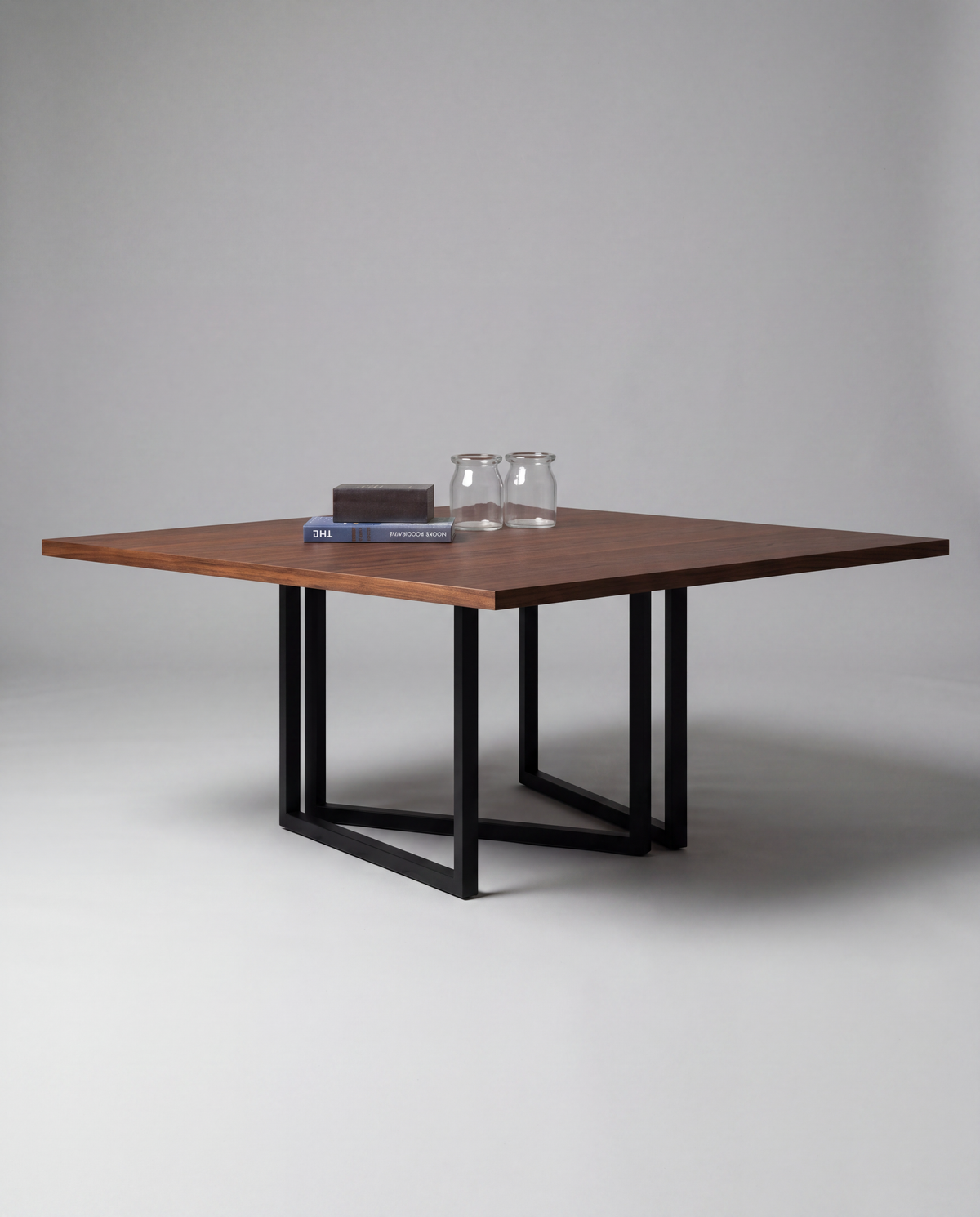 EQ.UI Dining Table Square