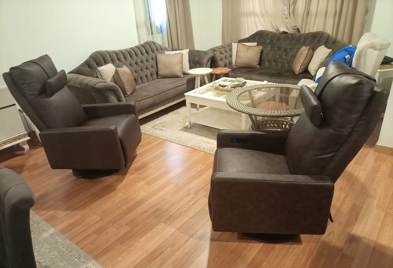DE.CI piece in a customer home