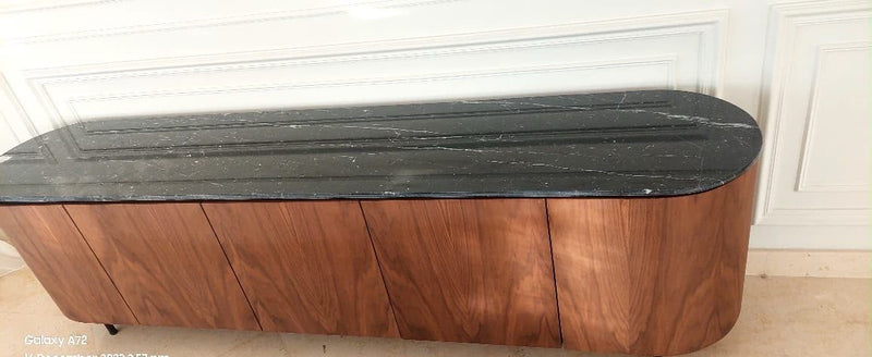 DE.CI piece in a customer home