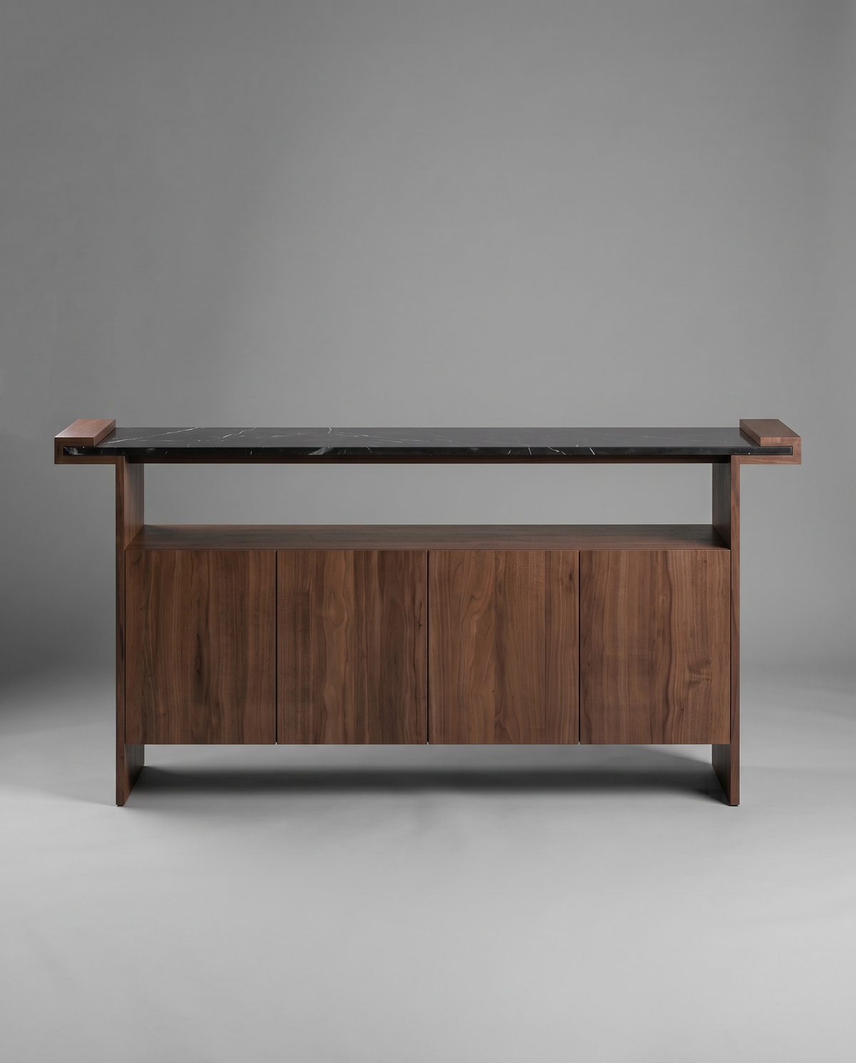 HO.LD Sideboard
