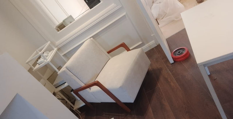 DE.CI piece in a customer home